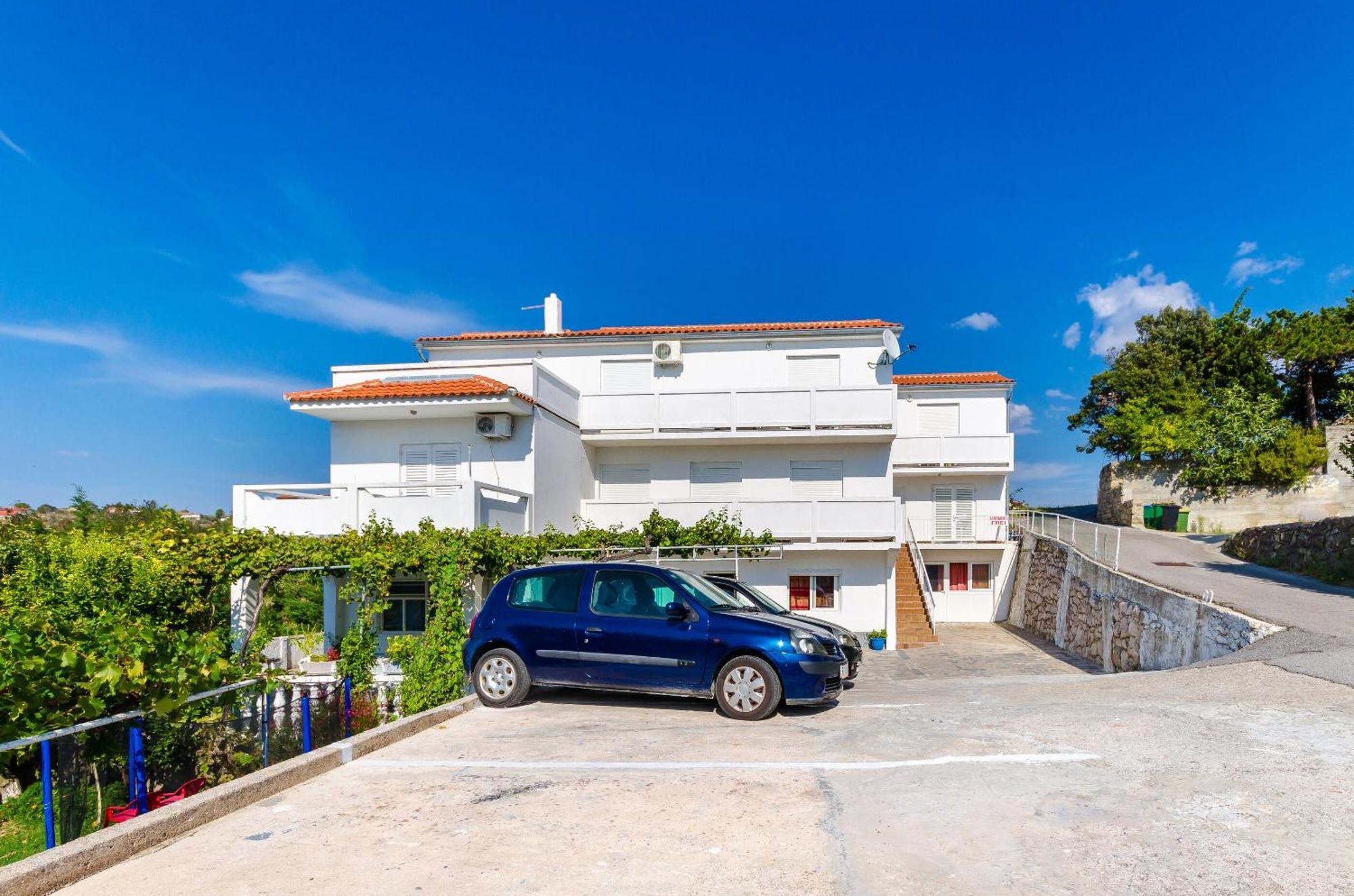 Apartments Pela لوبار المظهر الخارجي الصورة