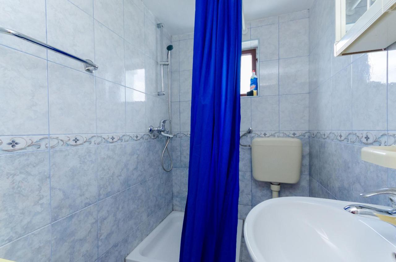 Apartments Pela لوبار المظهر الخارجي الصورة